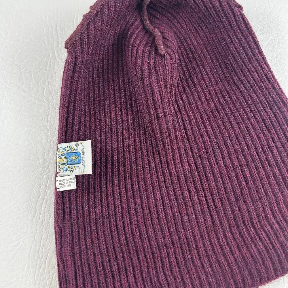 100% Extra Fine Merino Wool Beanie Burgundy Ribbed Knit Winter Hat Unisex
